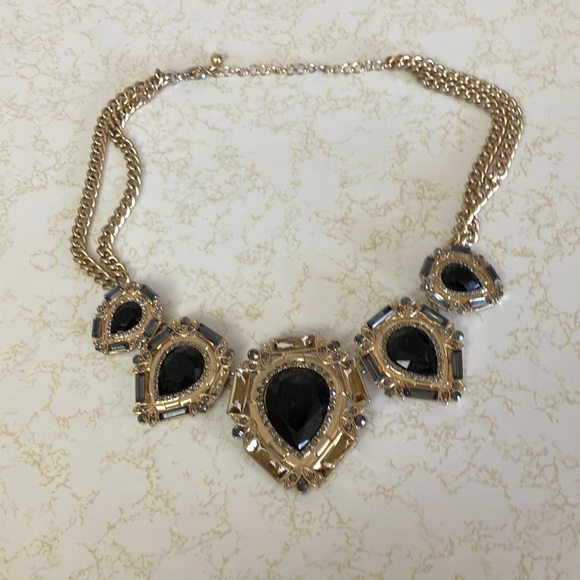 Jewelry - Elegant Black and Gold Statement Necklace